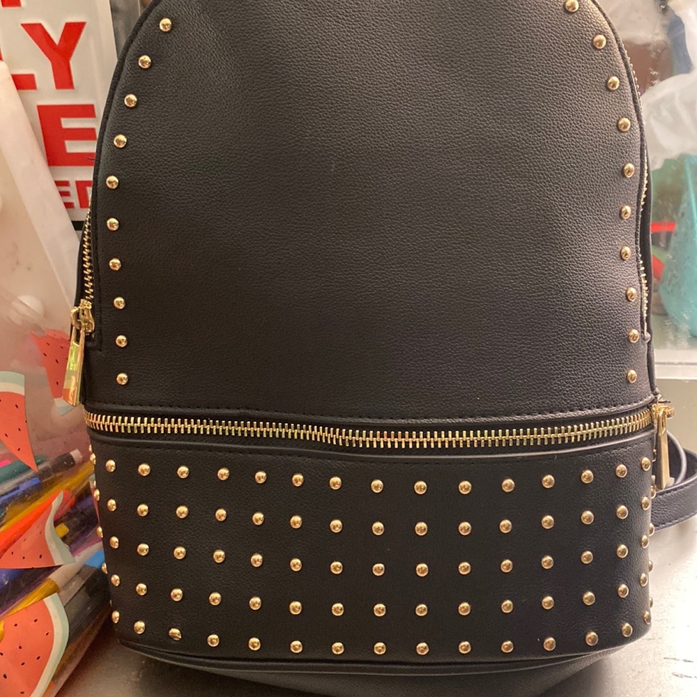 a medium size, bookbag.